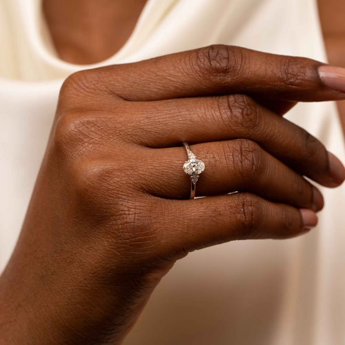 Petite Ann Engagment Ring Image 2