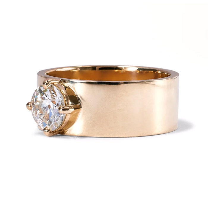 Menhir Round Engagement Ring Setting