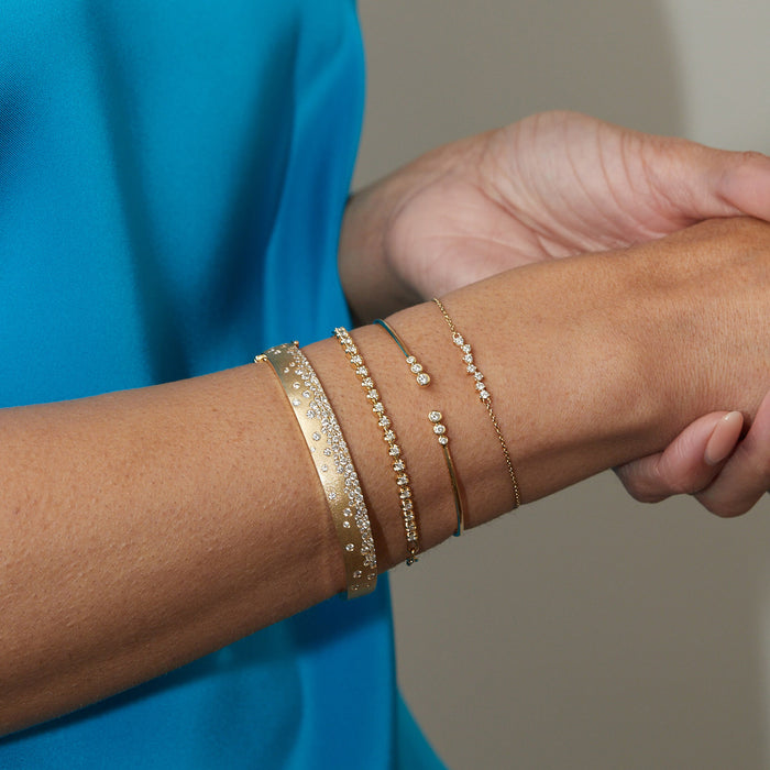 Scattered Diamond Hinged Bangle