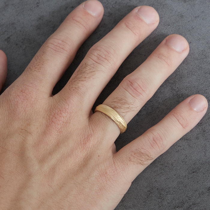 Stream Wedding Band